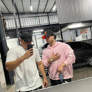 Meet your Posher, Enrique